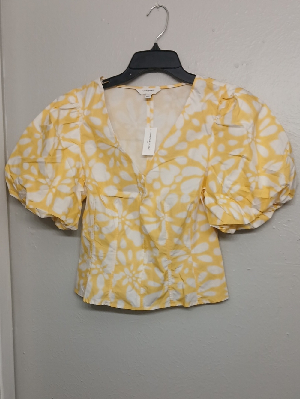 Banana Republic Yellow and White Floral Puff-Sleeve V-Neck Blouse